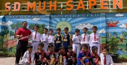 Tim Futsal SD Muhammadiyah Sapen Juara Futsal AntarSD Tingkat DIY