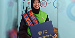 Bustanika Luthfi Harisna Lulusan MPMAT UAD Yogyakarta Raih IPK 4