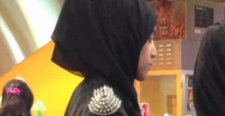 Hijab Menyerupai Punuk Unta