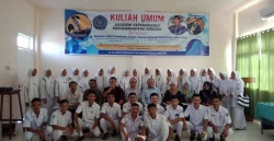 Kepala Bimawa UAD Beri Kuliah Umum di Akper Muhammadiyah Bireuen
