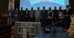 Presentasikan Makalah Ilmiah: 34 Mahasiswa MPMAT UAD Ikuti ICSEH di UPSI Perak Malaysia