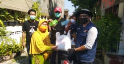 Muhammadiyah dan &#8216;Aisyiyah Ranting Mujamuju Yogyakarta Bagikan Sembako