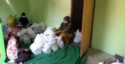 PRA Tamantirto Utara Bagikan 150 Paket Sembako dalam Santunan Ramadhan