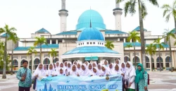 Siswi Muallimaat Yogyakarta Ikuti International English Camp di IIUM Malaysia