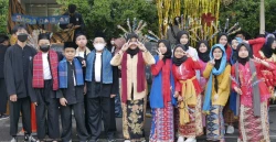 Lestarikan Budaya Indonesia, SMP Muhammadiyah 8 Bandung Adakan Lentera