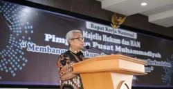 Pasca Pergantian Ketua, Busyro Muqoddas Harapkan MK Berbenah