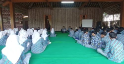 Siapkan Masa Depan Siswa, SMA Muhammadiyah 7 Yogyakarta Adakan Pembekalan