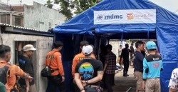 Respons Kerusakan Akibat Gempa di Sumedang, MDMC Bangun Tenda Komunal