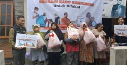 MPKS dan Lazismu DIY Berbagi Kado Ramadhan untuk Grup Musik Difabel
