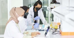 Prodi Farmasi UMY Raih Akreditasi 'Unggul', Tahun 2030 Targetkan Miliki Progam S-2